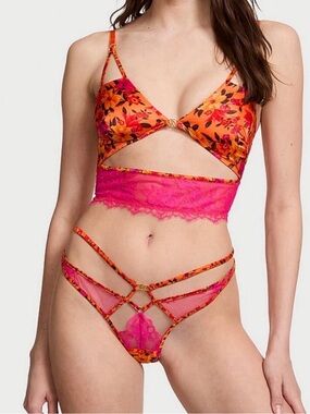 NWT Victoria’s Secret Sunset Orange Tropical Print Lace Corset Bra Top & Panties